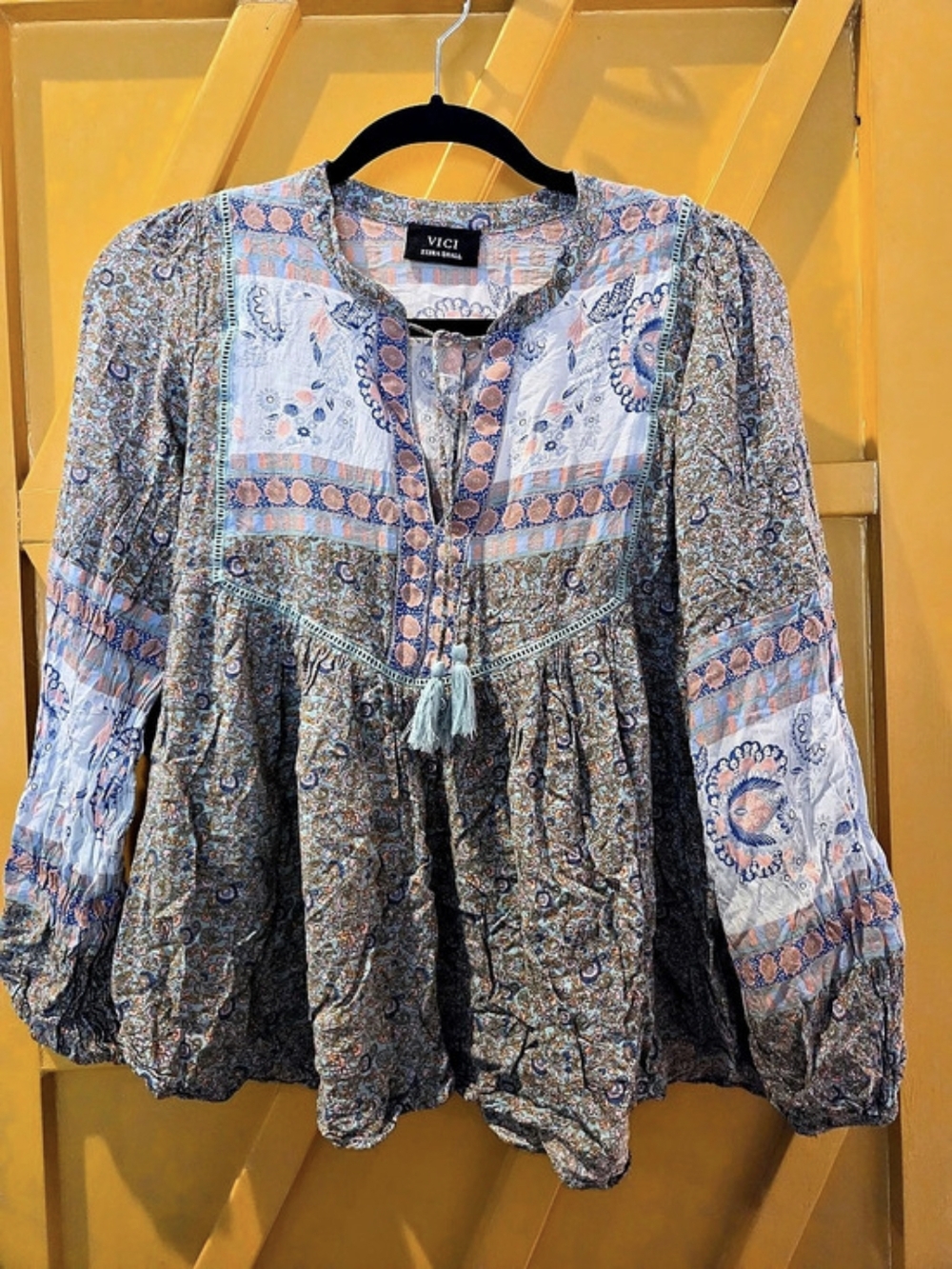 Vici Extra Small Paisley Tunic in Blue & Gray Size XS Like New